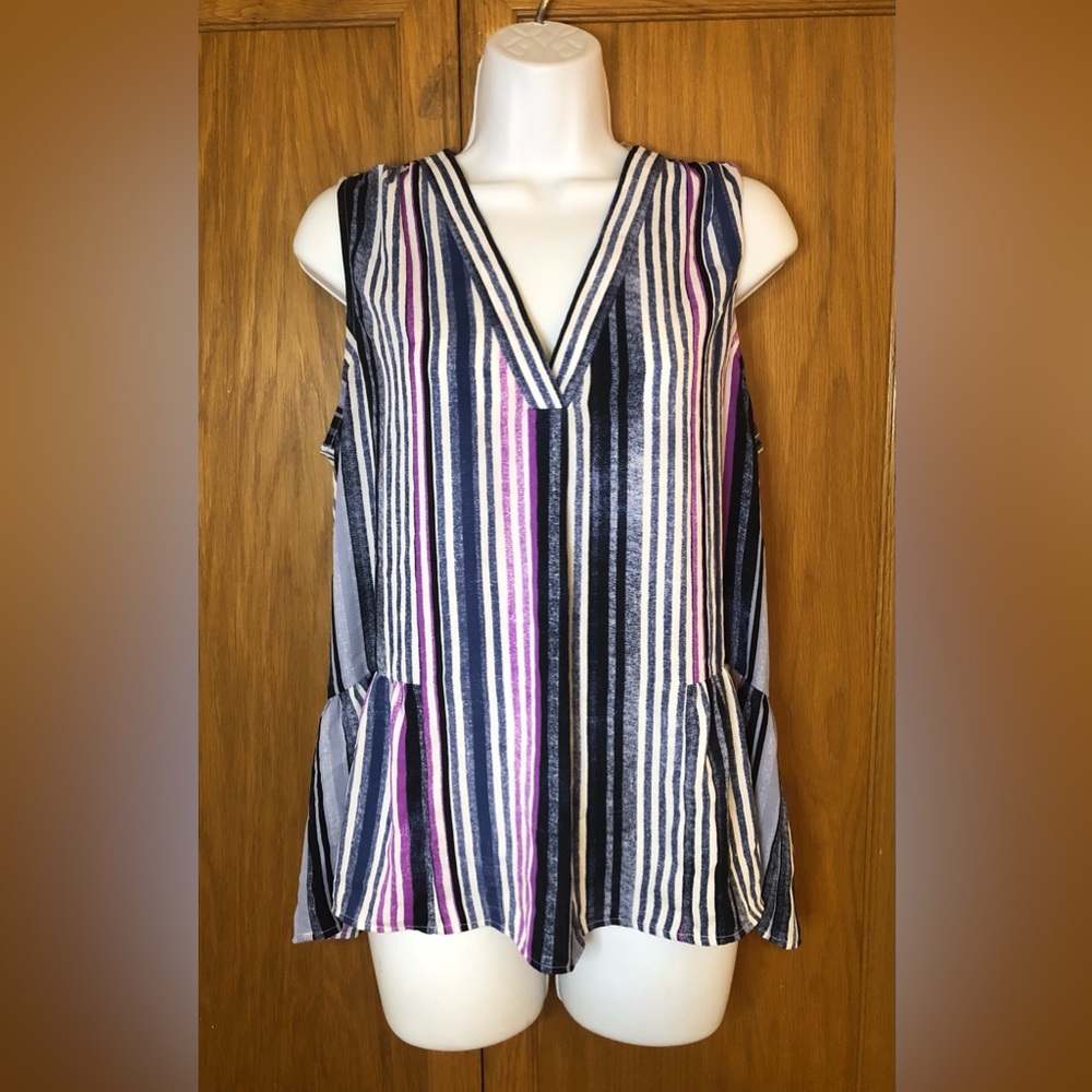 Vince Camuto Striped Sleeveless V-Neck Blouse Size Medium